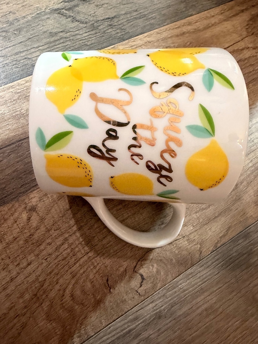 Slant Collections Ceramic Mug with Lemon Design and 'Squeeze the Day' Text